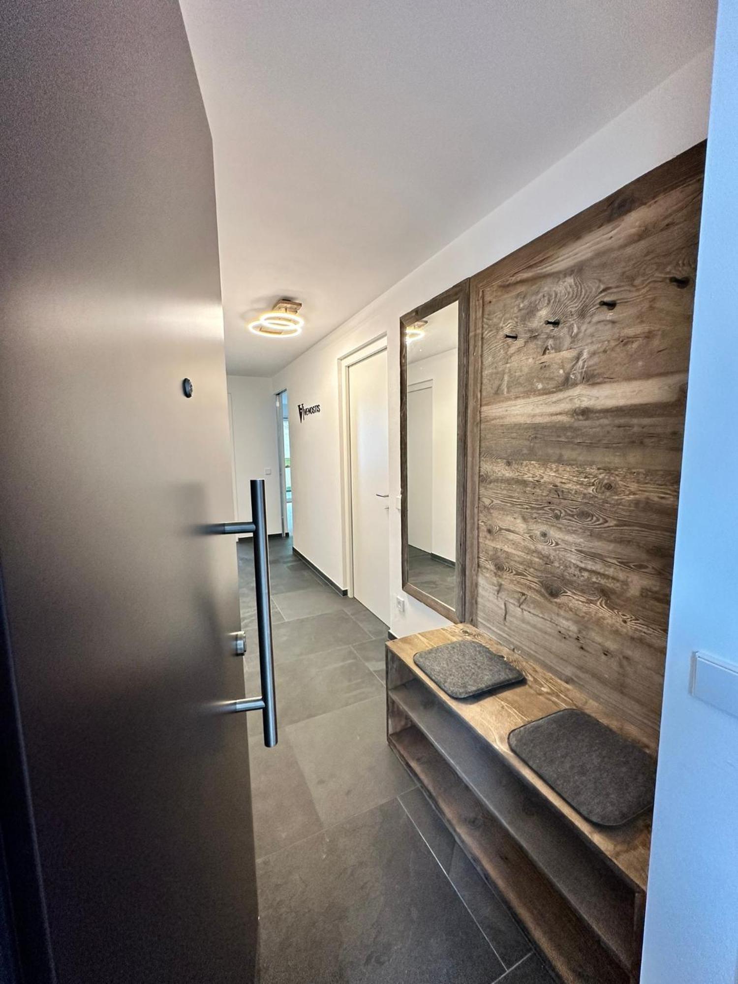 Venostis Apartment ปราโตอาโลสเตลวิโอ ภายนอก รูปภาพ